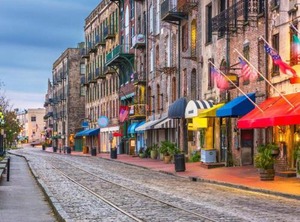 Downtown Roof Terrace | Historic District - North