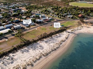 Api Pelican Beach Kalbarri | Kalbarri