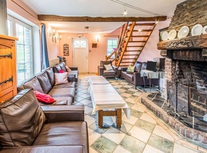 Farmhouse Brisy Sauna | Brisy