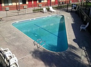 Economy Inn | Oildale