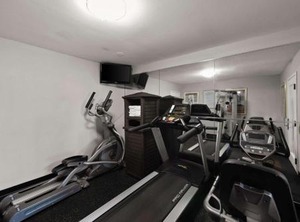 Executive Inn | Grove City