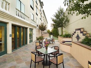 Coyote Point Inn | Shoreview