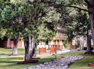 Springs Inn | Ruidoso Downs