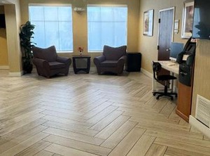 Hannaford Inn Suites | Kenwood