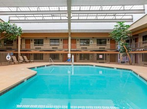 Raton Hotel | Raton