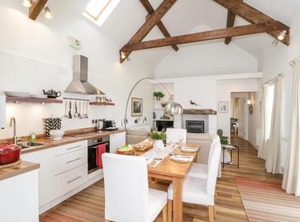 Beudy Hywel | Penisarwaun