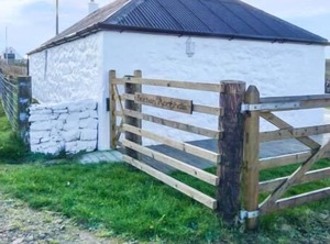 Bothan Aonghais Uig | Bornesketaig