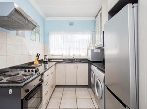 Sue Casa | Manaba Beach