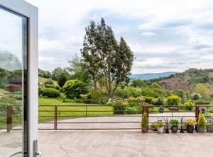 Bryn Eithin Bach | Derwen