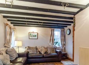 Bwthyn Conwy | Henryd