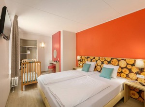 Cottage Premium Persons | Medebach