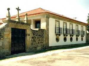 Casa Das Paredes | Medelo