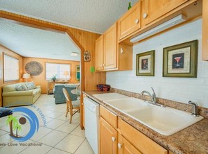 Cg Beach Bungalow | Cherry Grove Beach