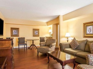 Clarion Inn Suites University | Auburn