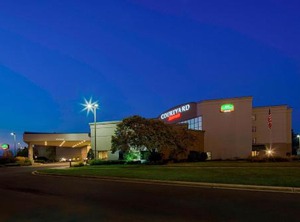 Courtyard | Columbus