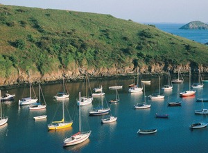 Cysgod Ffynnon | St Brides