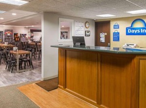 Days Inn | Pierre