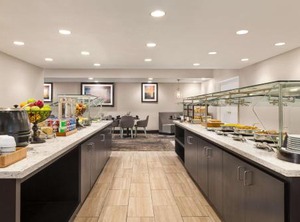 Doubletree | Kenner - Louis Armstrong International Airport