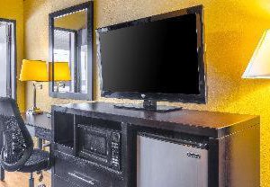 Econo Lodge Summit Scranton | Chinchilla