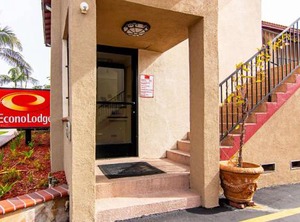 Econo Lodge Beach | Circle Area