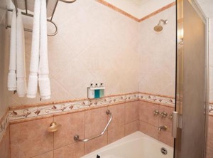 Epic Hotel Villa Mercedes | Villa Mercedes