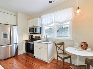 Gallery Stays Loft | Beach Institute