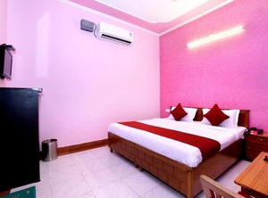 Hotel Shivjot | Sector 45