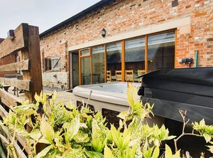 The Barn Holiday | Woolland