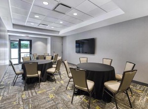 Hampton Inn Suites Burlington | Burlington