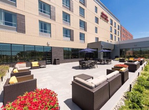 Hampton Inn Grand | Midtown