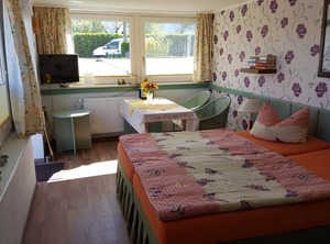 Holiday Sellin Persons Bedrooms | Gohren