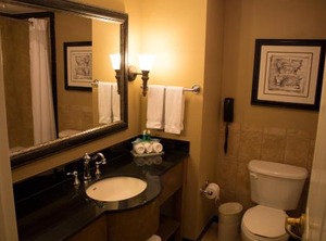 Holiday Inn Express District Ihg Hotel | Historic District - North