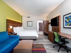 Holiday Inn Express Santa Ana Orange County Ihg Hotel | Lyon Street