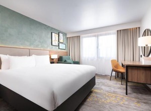 Holiday Inn London Gatwick Worth Ihg Hotel | Worth