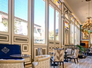 Horton Grand Hotel | Pacific Terrace