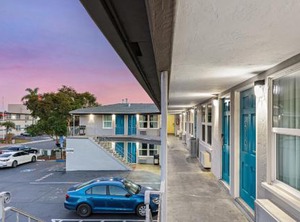 Hotel Point Loma | Roseville - Fleet Ridge