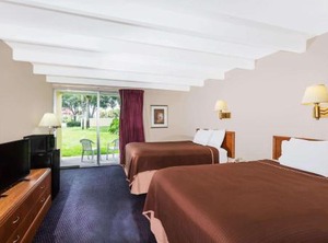 Howard Johnson | Vero Beach