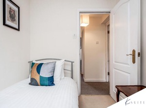 Karah Suites The Galleria | Hatfield