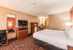 Clarion Inn Suites | Cornelius