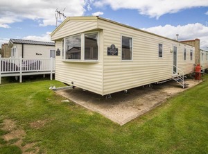 Berth Caravan At Naze Marine Essex Ref | Walton on the Naze
