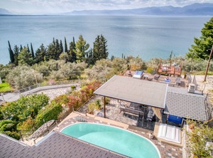 Asproneri Kamena Vourla | Molos-Agios Konstantinos