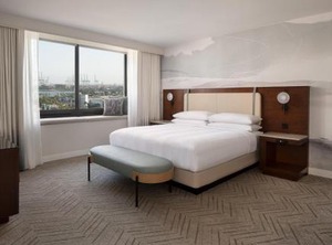 Renaissance Long Beach Hotel | Downtown Long Beach