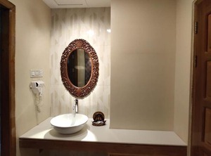Mr Charles Hotel | Hsipaw