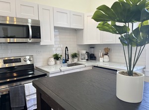 Factors New Orleans | Mid-City