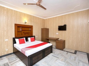 Oyo Cheema Holiday | Kishangarh