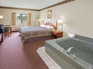 Quality Inn Niles | Shorewood-Tower Hills-Harbert