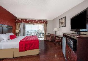 Ramada | Roseville - Fleet Ridge