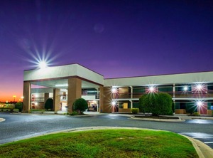 Red Roof Inn | Kenly
