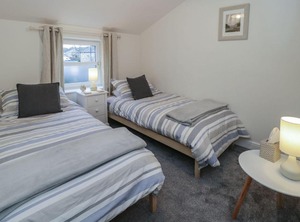 Cottage | Eshton