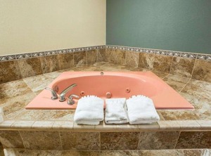 Rodeway Inn | Delano